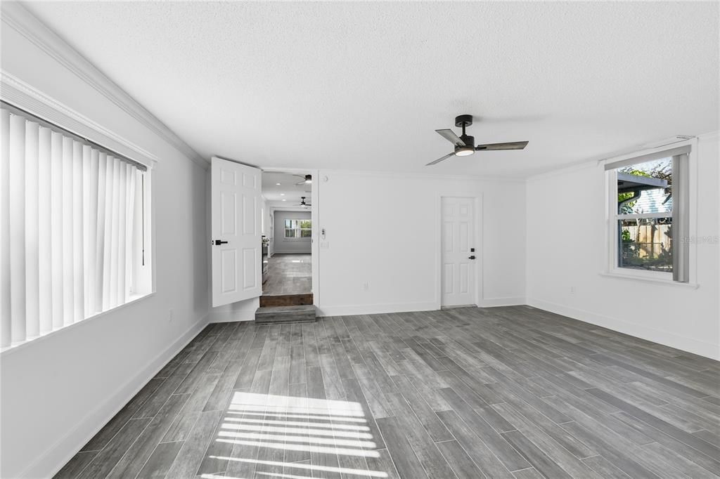 For Sale: $450,000 (3 beds, 2 baths, 1680 Square Feet)