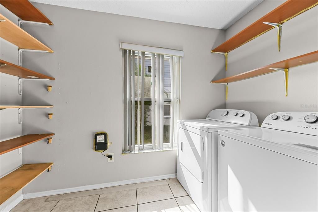 For Sale: $425,000 (4 beds, 3 baths, 2100 Square Feet)