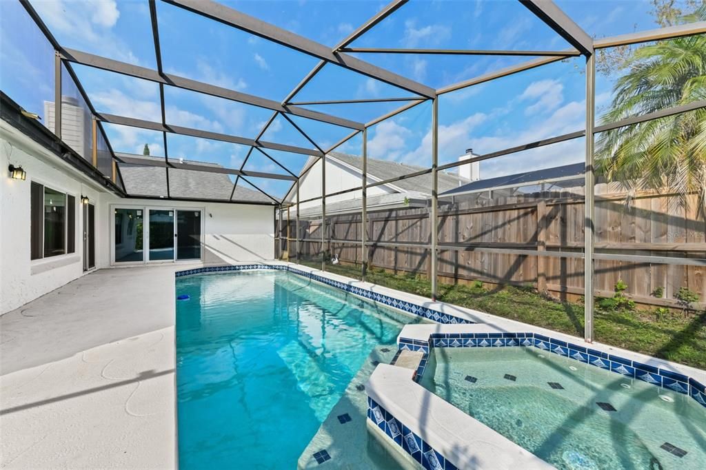 For Sale: $425,000 (4 beds, 3 baths, 2100 Square Feet)