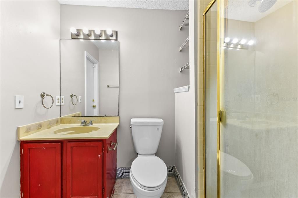 For Sale: $425,000 (4 beds, 3 baths, 2100 Square Feet)