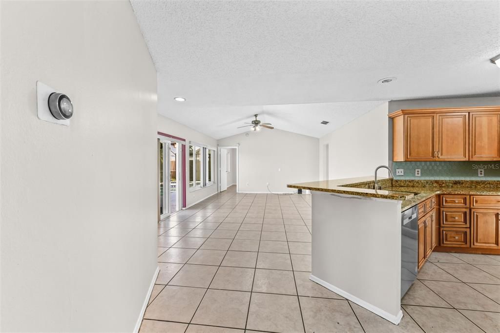 For Sale: $425,000 (4 beds, 3 baths, 2100 Square Feet)