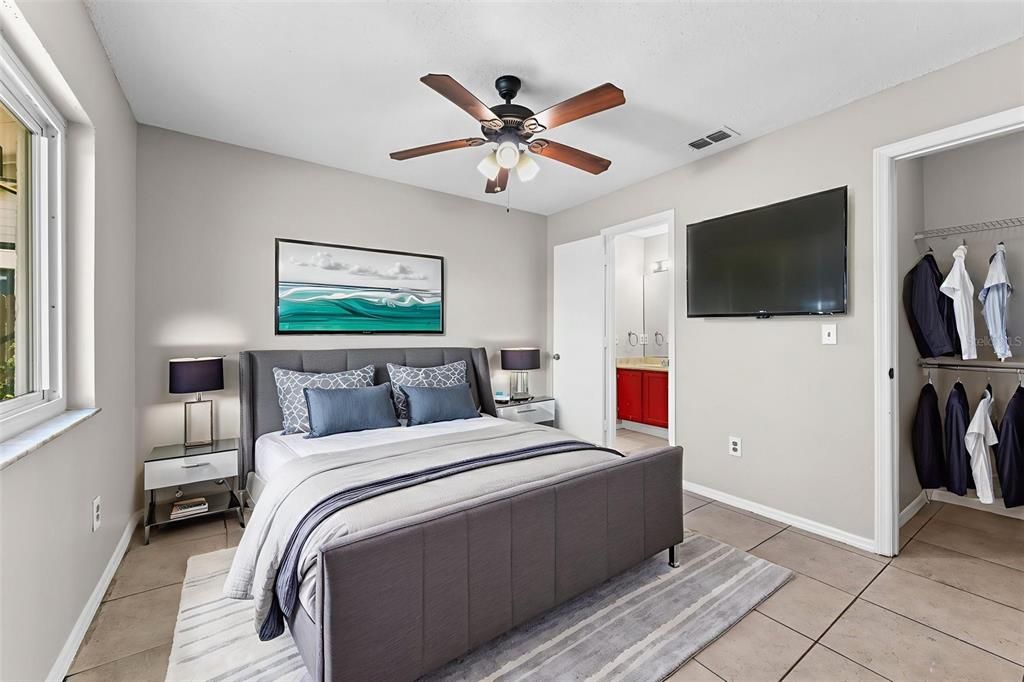 For Sale: $425,000 (4 beds, 3 baths, 2100 Square Feet)