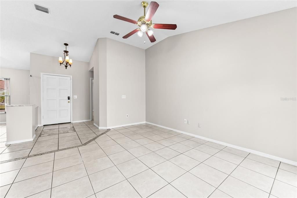 For Sale: $425,000 (4 beds, 3 baths, 2100 Square Feet)