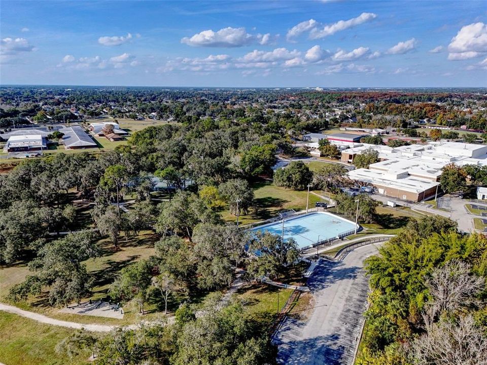 For Sale: $425,000 (4 beds, 3 baths, 2100 Square Feet)