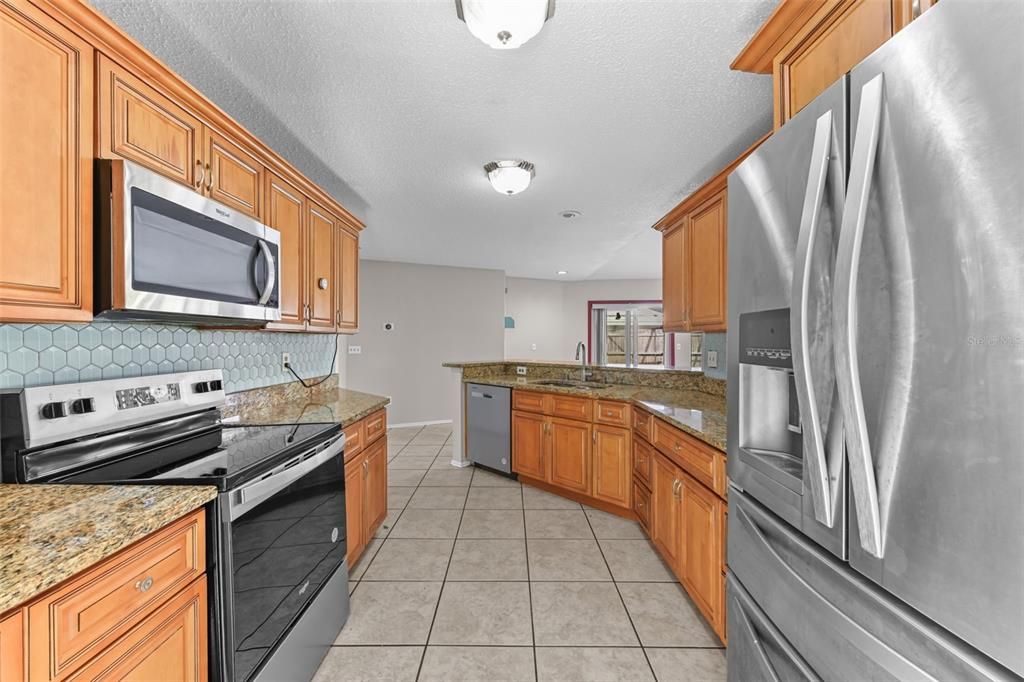 For Sale: $425,000 (4 beds, 3 baths, 2100 Square Feet)