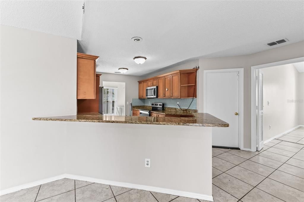 For Sale: $425,000 (4 beds, 3 baths, 2100 Square Feet)