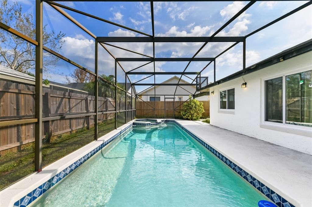 For Sale: $425,000 (4 beds, 3 baths, 2100 Square Feet)