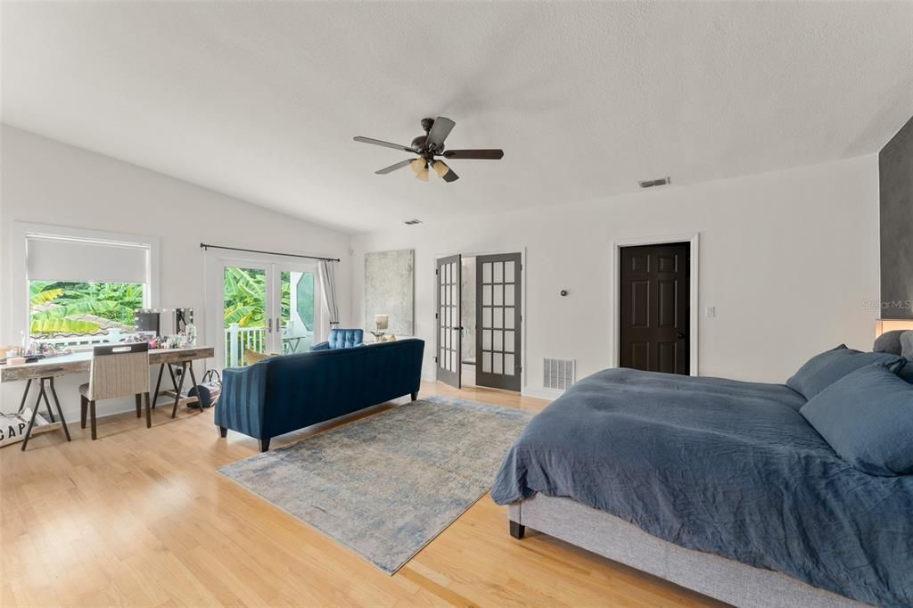 For Rent: $8,000 (5 beds, 4 baths, 4186 Square Feet)