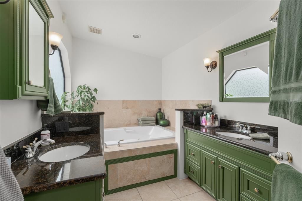 For Rent: $8,000 (5 beds, 4 baths, 4186 Square Feet)