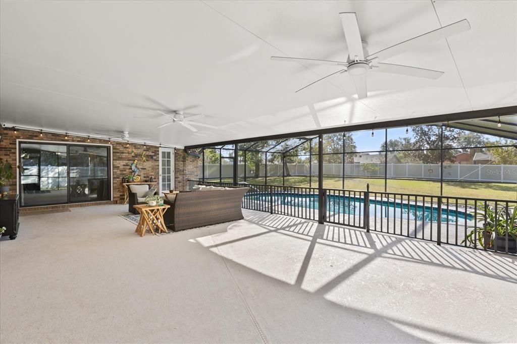 For Sale: $470,000 (3 beds, 2 baths, 2192 Square Feet)