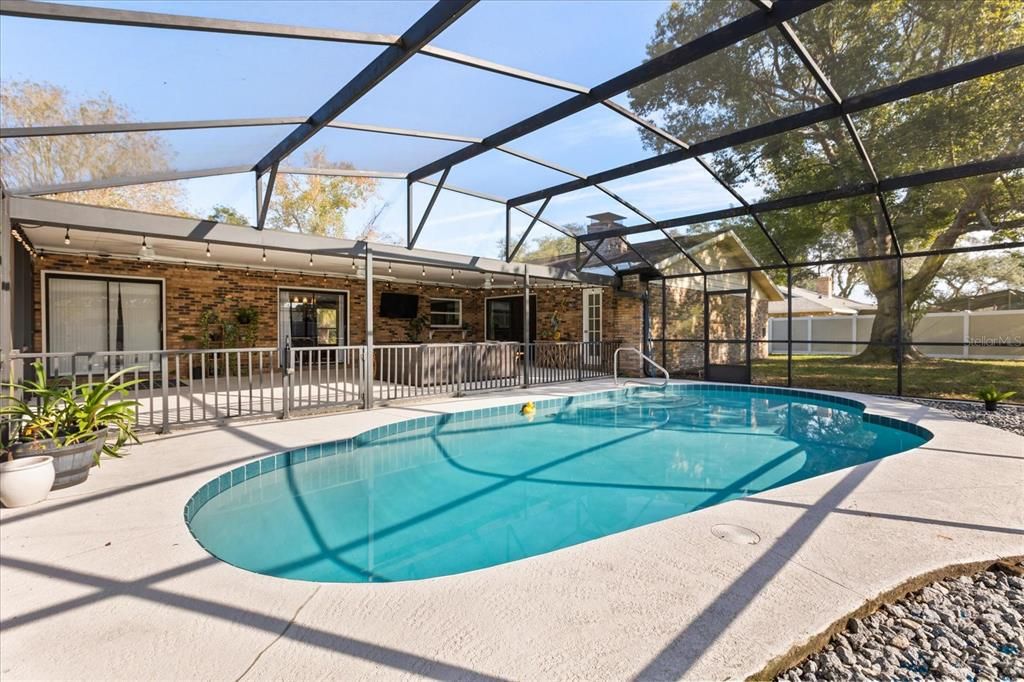 For Sale: $470,000 (3 beds, 2 baths, 2192 Square Feet)