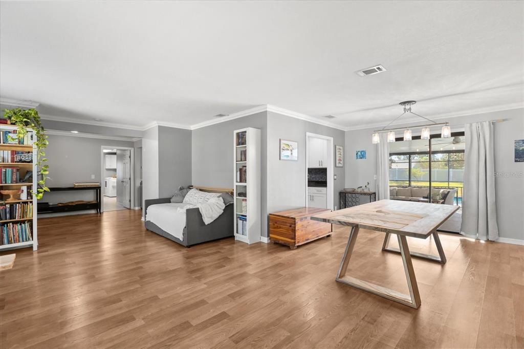 For Sale: $470,000 (3 beds, 2 baths, 2192 Square Feet)