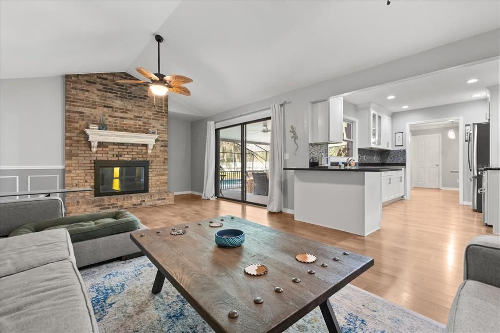 For Sale: $470,000 (3 beds, 2 baths, 2192 Square Feet)