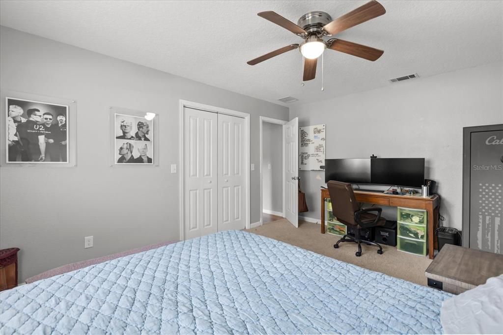 For Sale: $470,000 (3 beds, 2 baths, 2192 Square Feet)