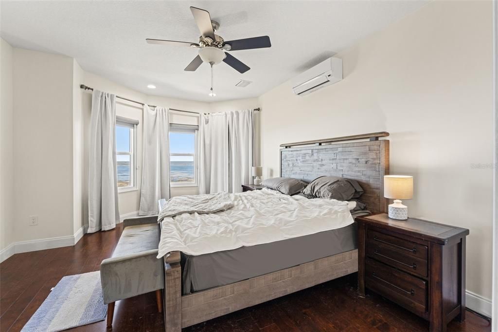 En Venta: $2,899,000 (4 camas, 3 baños, 3336 Pies cuadrados)