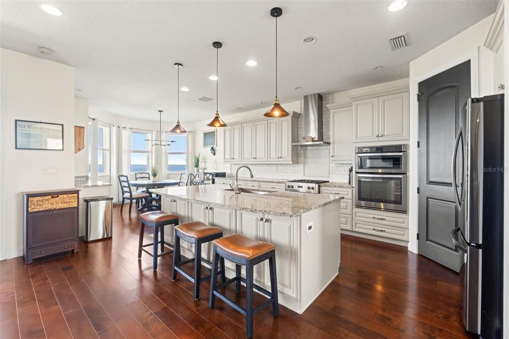 En Venta: $2,899,000 (4 camas, 3 baños, 3336 Pies cuadrados)