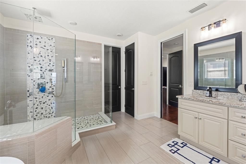 En Venta: $2,899,000 (4 camas, 3 baños, 3336 Pies cuadrados)