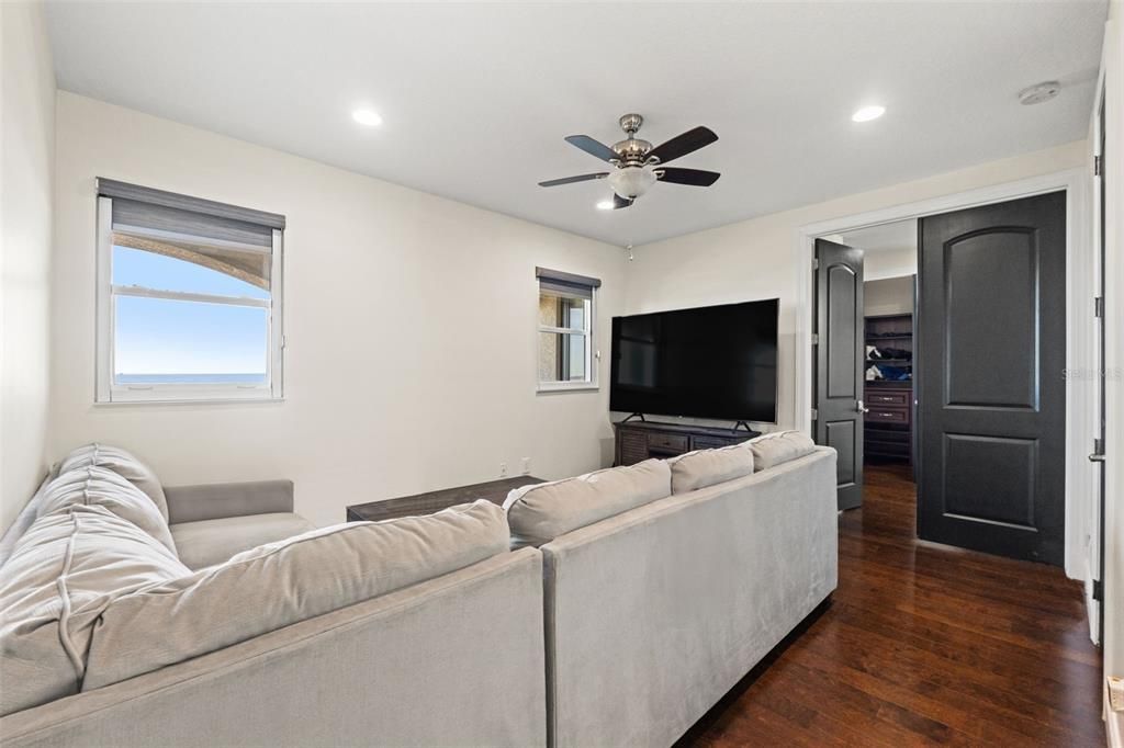 En Venta: $2,899,000 (4 camas, 3 baños, 3336 Pies cuadrados)