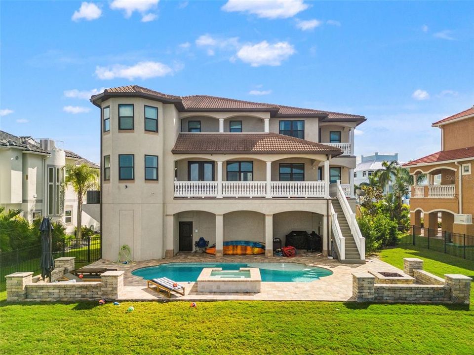 En Venta: $2,899,000 (4 camas, 3 baños, 3336 Pies cuadrados)