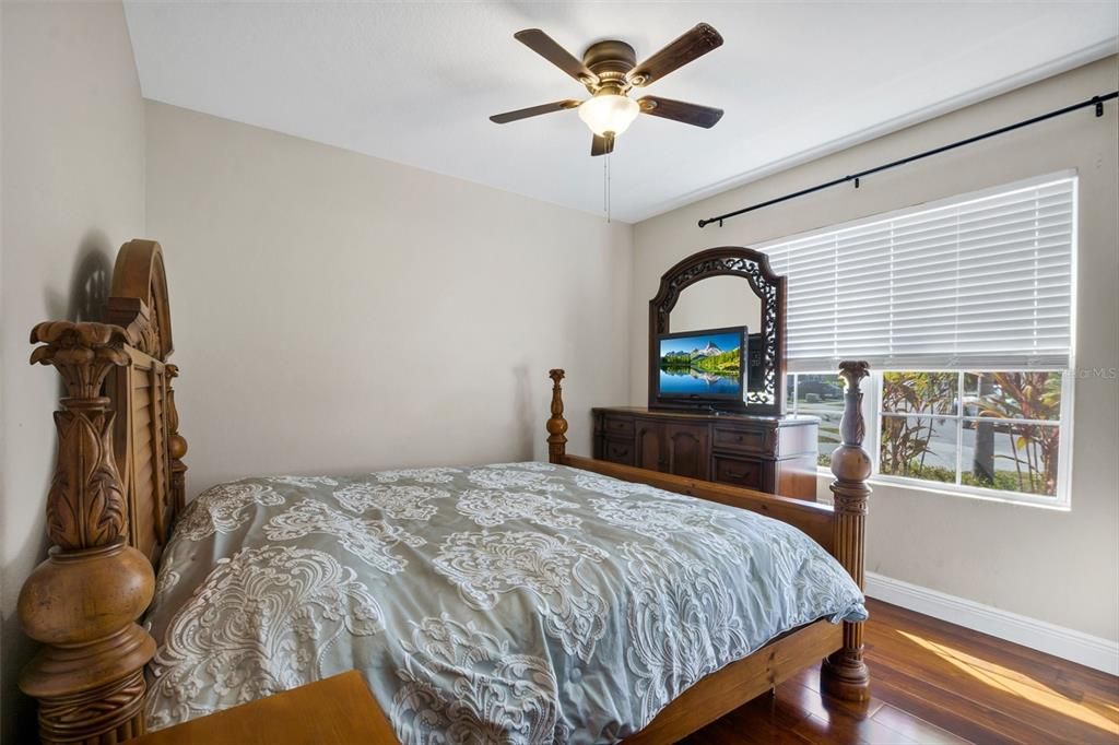 待售: $304,900 (4 贝兹, 2 浴室, 1851 平方英尺)