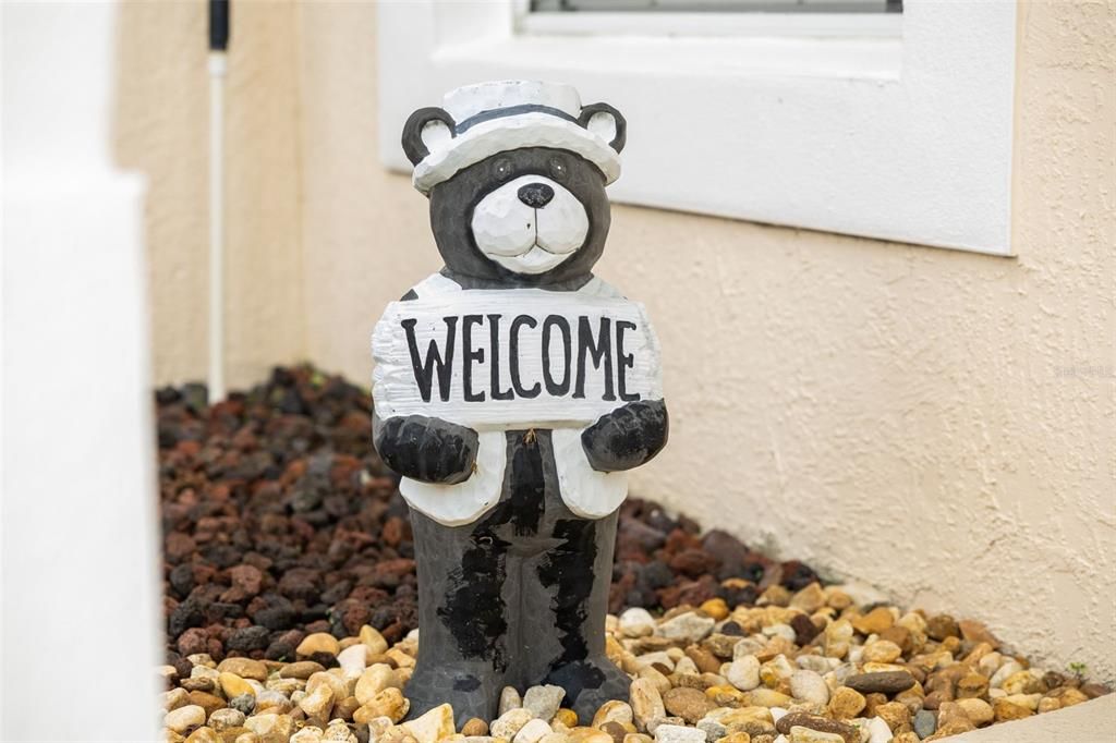 待售: $410,000 (4 贝兹, 2 浴室, 1700 平方英尺)