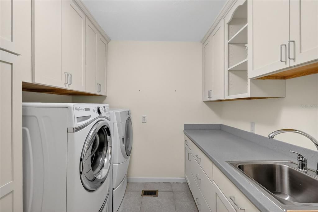 En Venta: $850,000 (4 camas, 4 baños, 3339 Pies cuadrados)