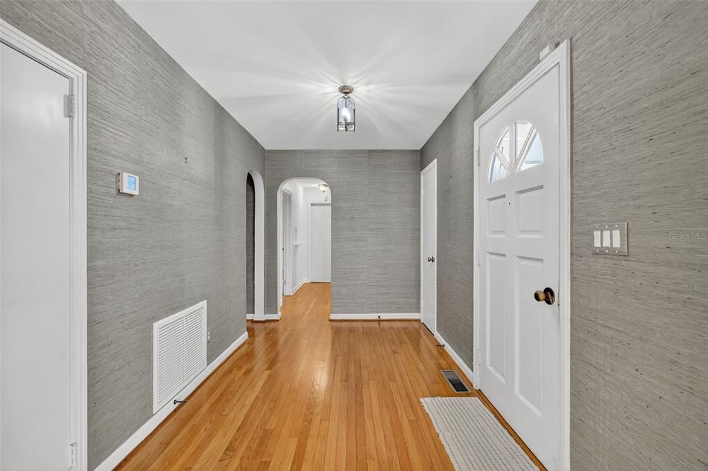 En Venta: $850,000 (4 camas, 4 baños, 3339 Pies cuadrados)