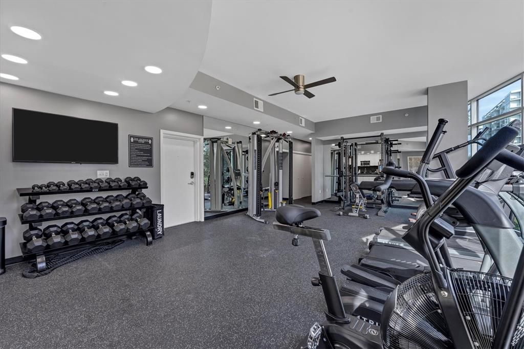 For Rent: $4,200 (2 beds, 2 baths, 1320 Square Feet)