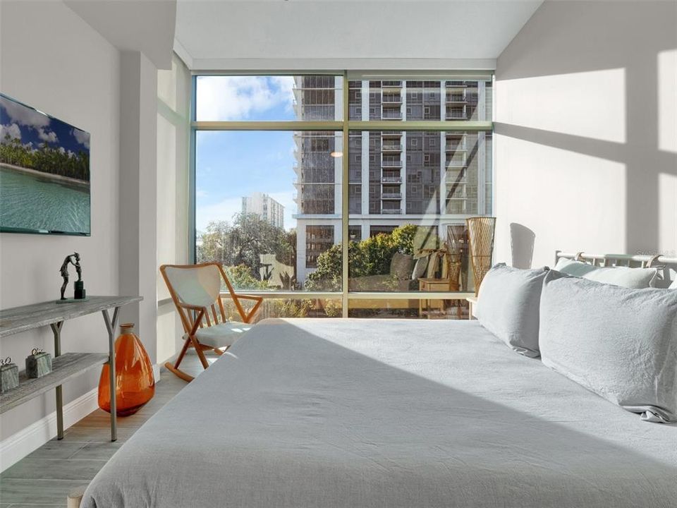 For Rent: $4,200 (2 beds, 2 baths, 1320 Square Feet)