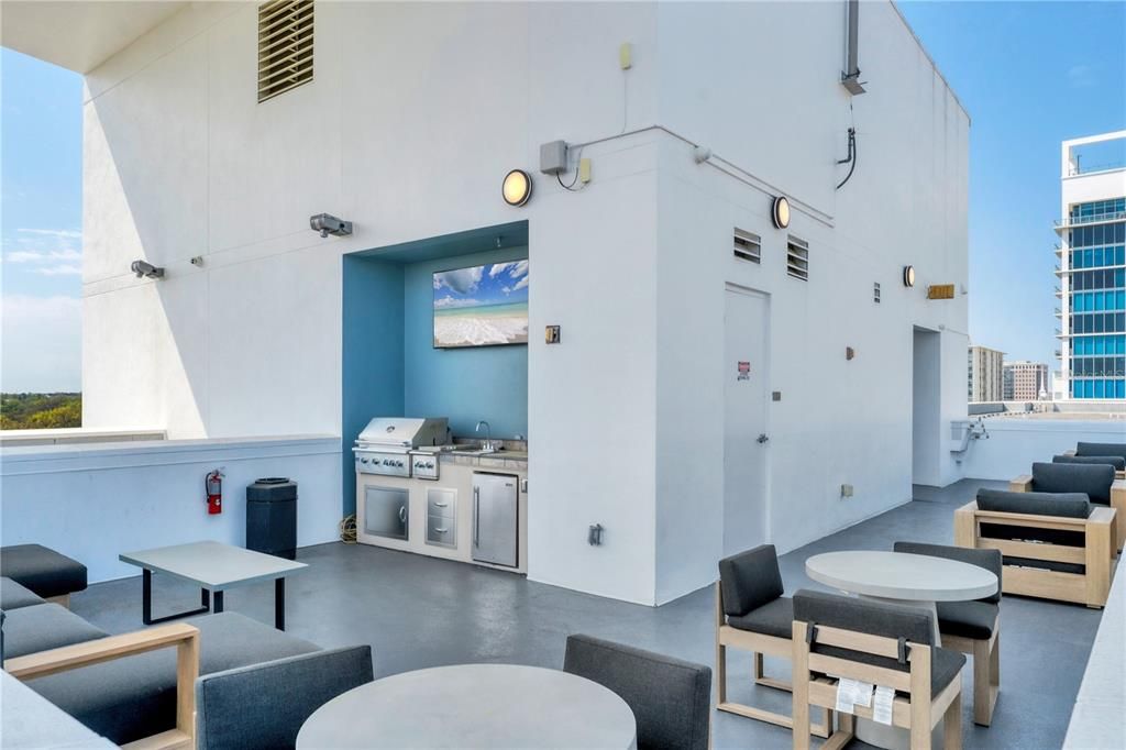 For Rent: $4,200 (2 beds, 2 baths, 1320 Square Feet)