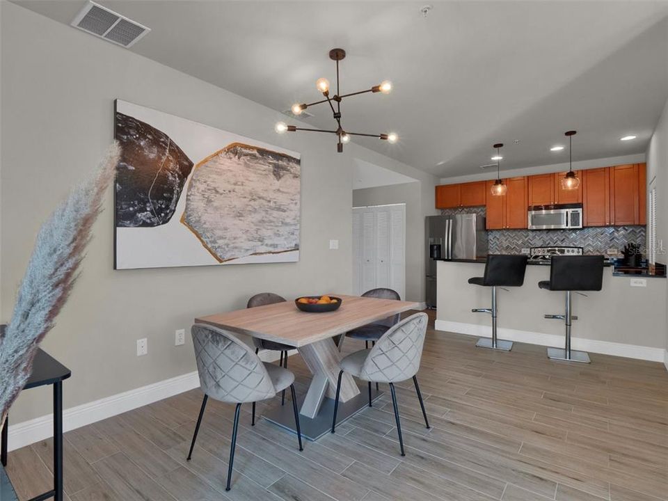 For Rent: $4,200 (2 beds, 2 baths, 1320 Square Feet)