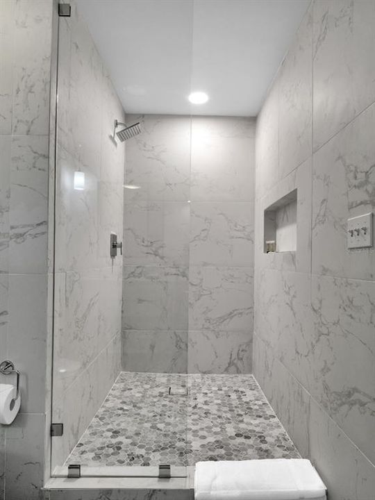 For Rent: $4,200 (2 beds, 2 baths, 1320 Square Feet)