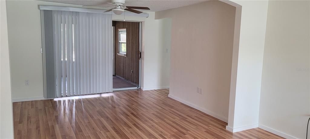 En Renta: $2,400 (3 camas, 2 baños, 1414 Pies cuadrados)