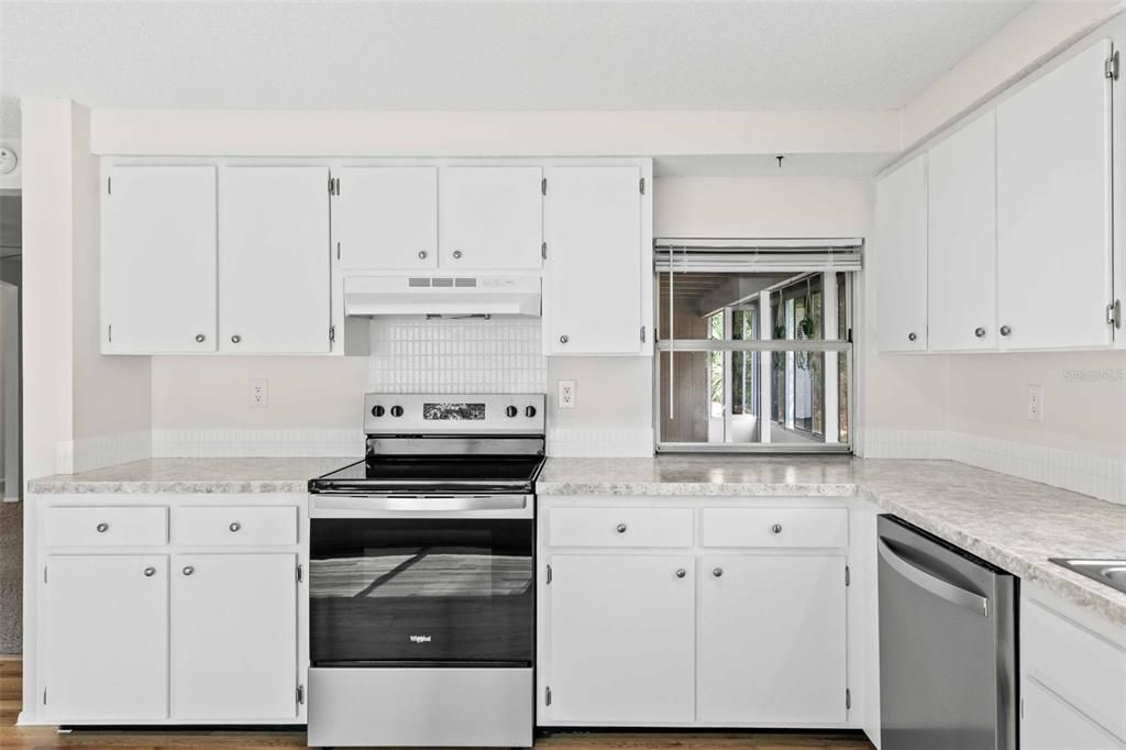 En Renta: $2,400 (3 camas, 2 baños, 1414 Pies cuadrados)