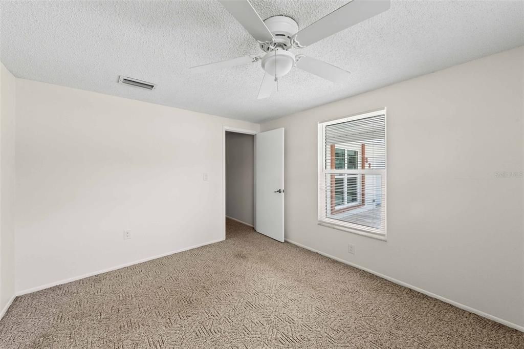 En Renta: $2,400 (3 camas, 2 baños, 1414 Pies cuadrados)