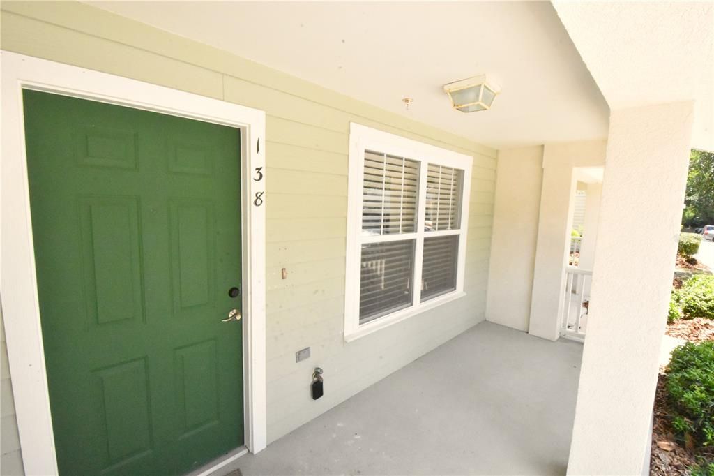 В аренду: $1,800 (2 спален, 2 ванн, 1120 Квадратных фут)