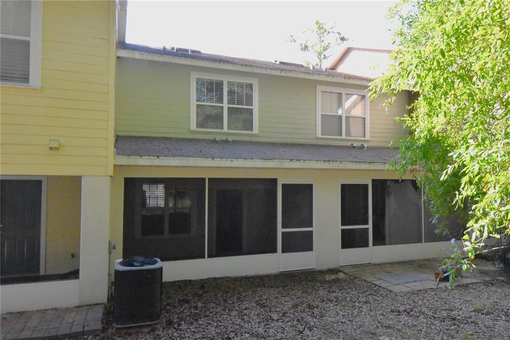 В аренду: $1,800 (2 спален, 2 ванн, 1120 Квадратных фут)