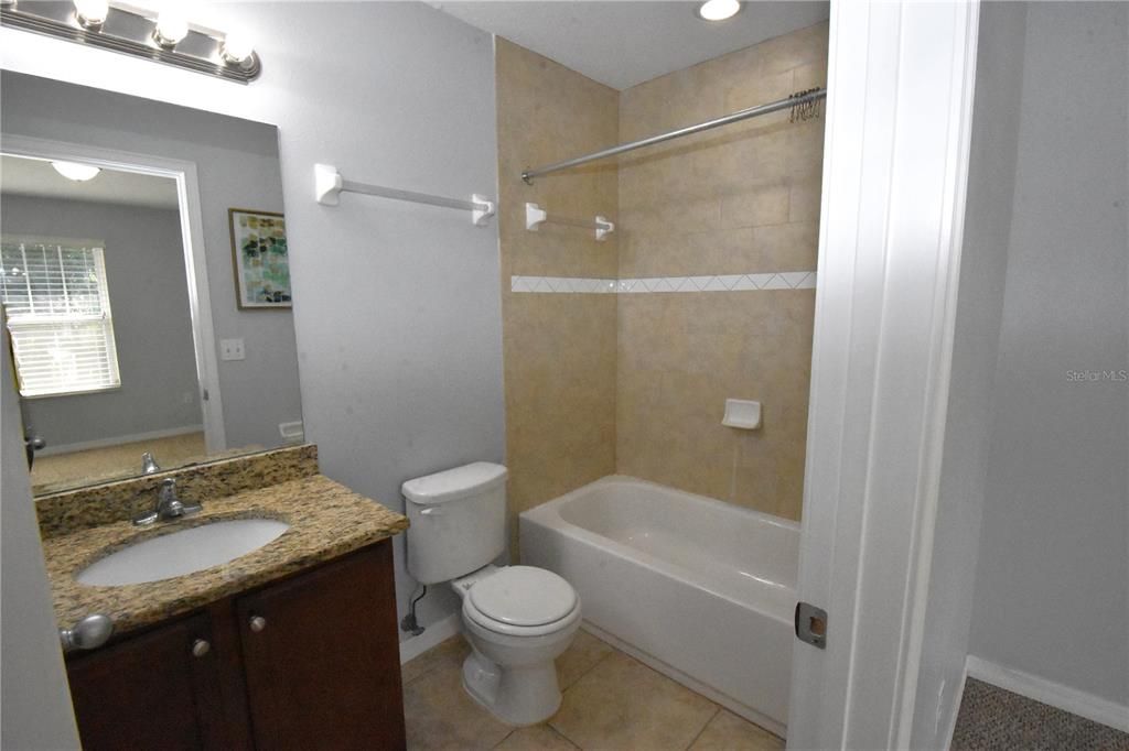 В аренду: $1,800 (2 спален, 2 ванн, 1120 Квадратных фут)