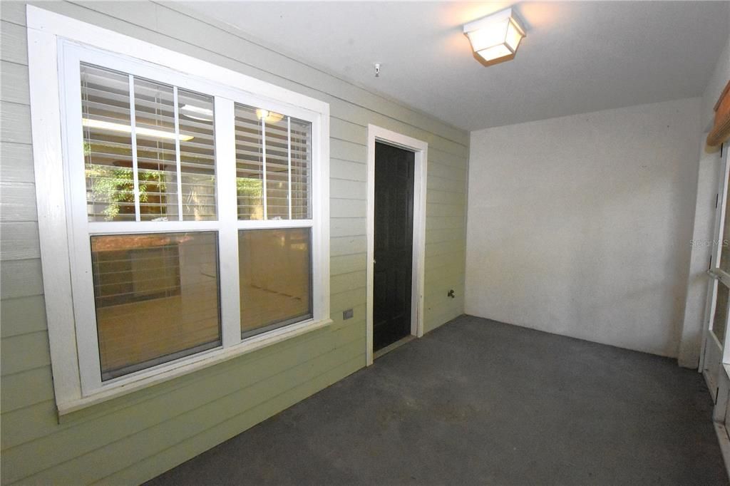 В аренду: $1,800 (2 спален, 2 ванн, 1120 Квадратных фут)