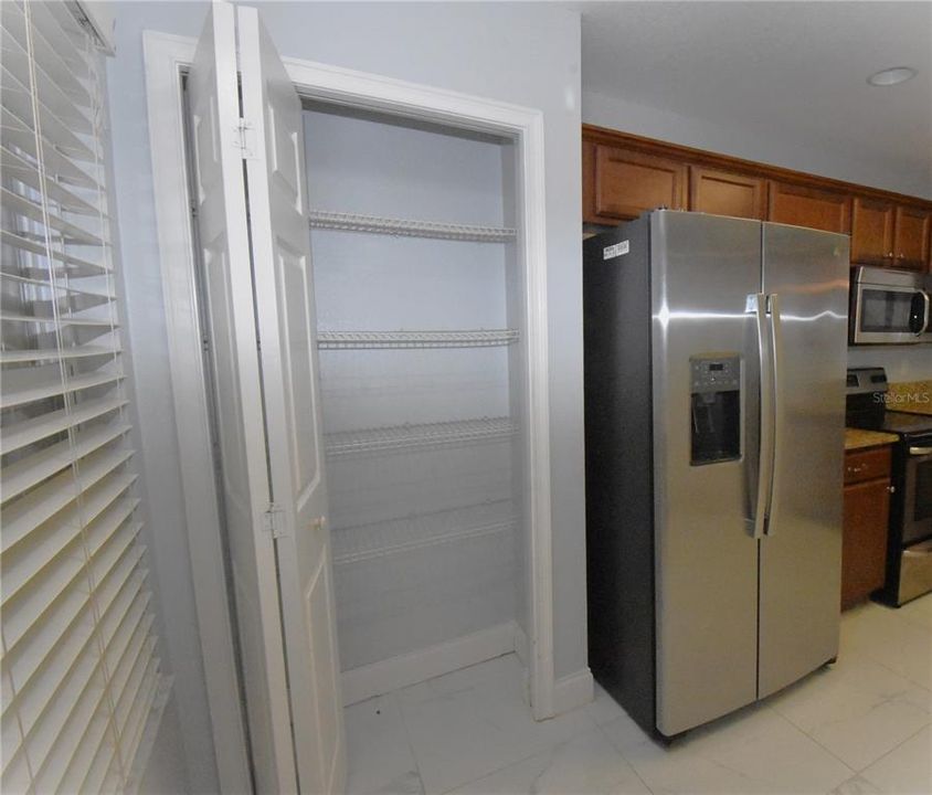 В аренду: $1,800 (2 спален, 2 ванн, 1120 Квадратных фут)