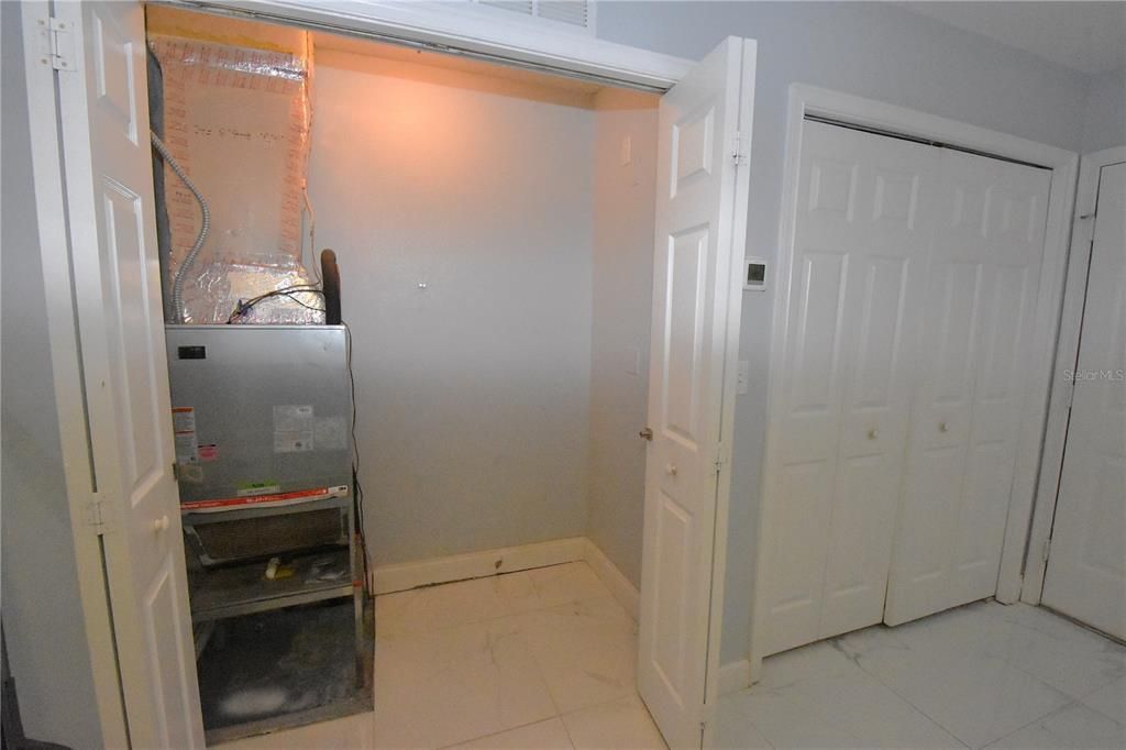 В аренду: $1,800 (2 спален, 2 ванн, 1120 Квадратных фут)