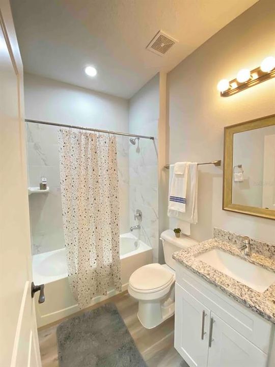 待售: $349,900 (4 贝兹, 2 浴室, 1937 平方英尺)