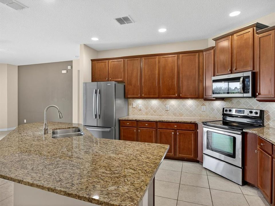 待售: $525,000 (4 贝兹, 3 浴室, 2798 平方英尺)