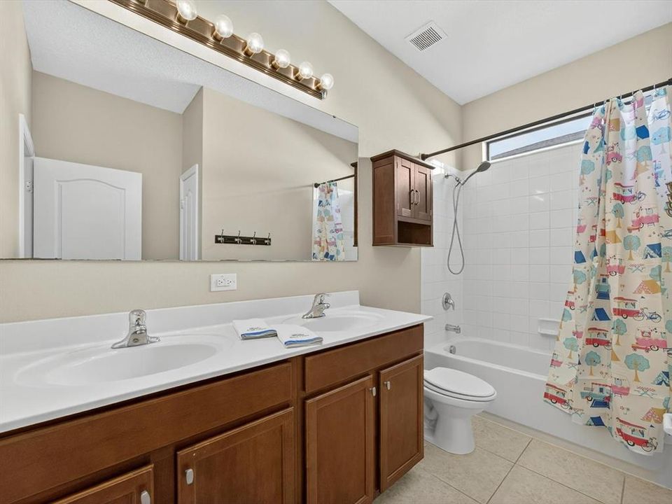 待售: $525,000 (4 贝兹, 3 浴室, 2798 平方英尺)