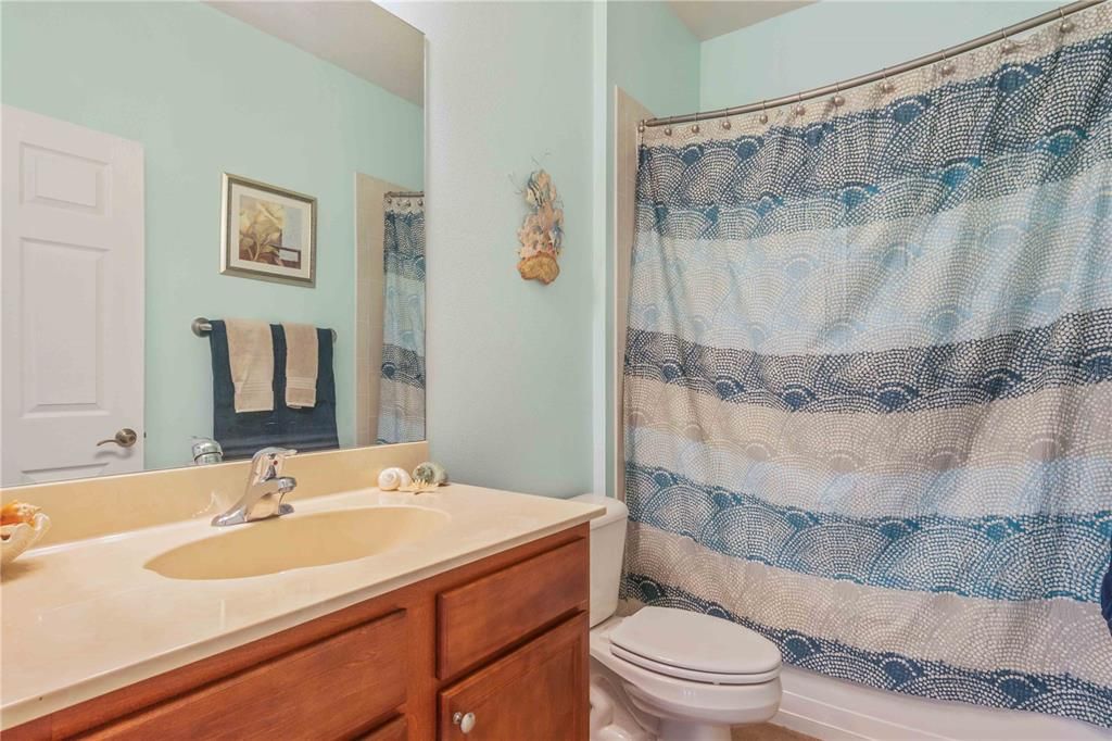 En Venta: $388,300 (2 camas, 2 baños, 1710 Pies cuadrados)