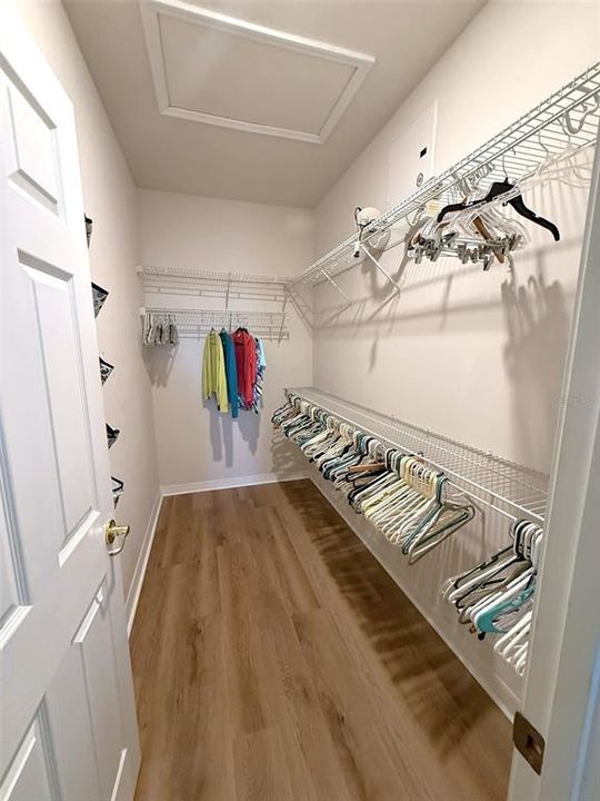 待售: $388,300 (2 贝兹, 2 浴室, 1710 平方英尺)