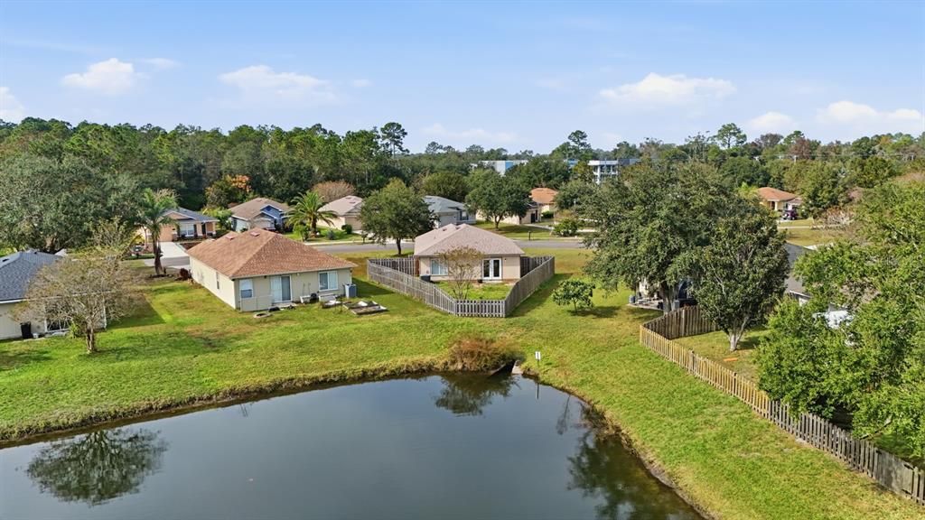 For Sale: $240,000 (2 beds, 2 baths, 991 Square Feet)