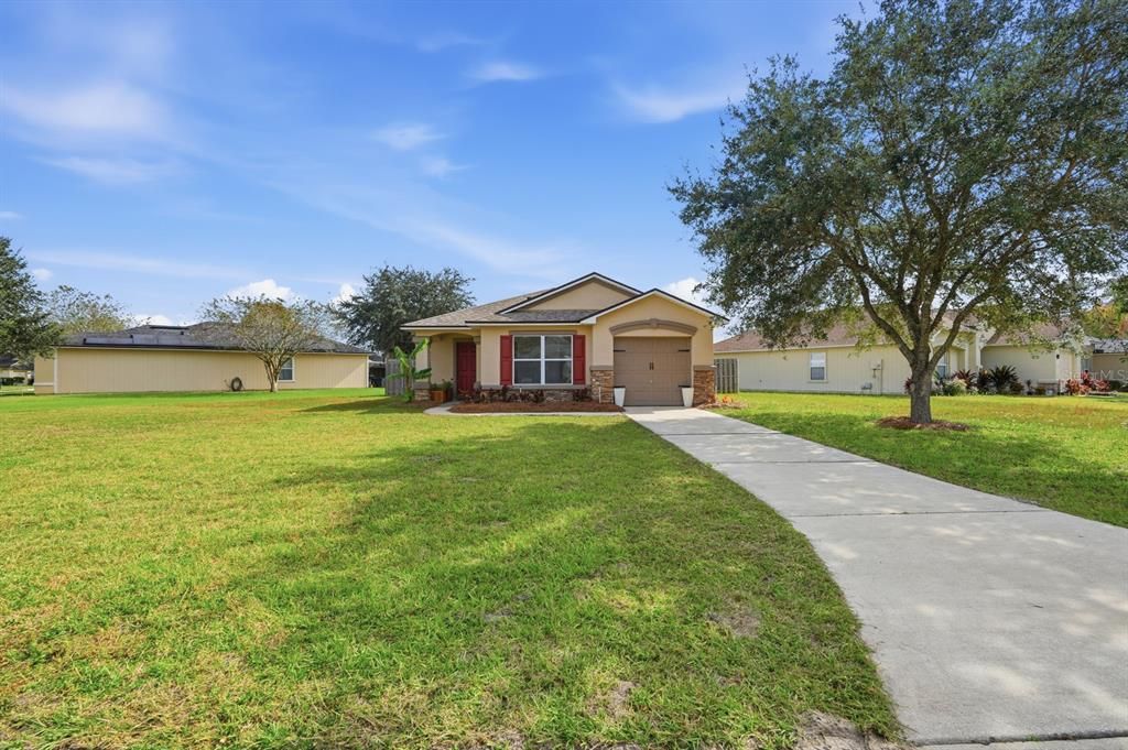 For Sale: $240,000 (2 beds, 2 baths, 991 Square Feet)