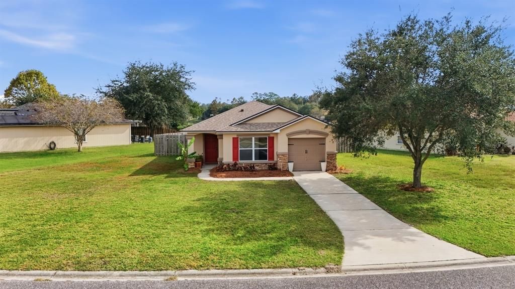 For Sale: $240,000 (2 beds, 2 baths, 991 Square Feet)