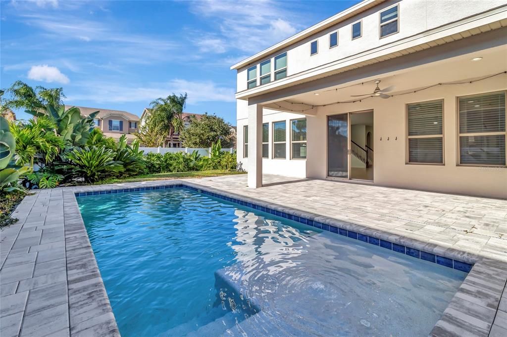 For Sale: $550,000 (4 beds, 2 baths, 2906 Square Feet)